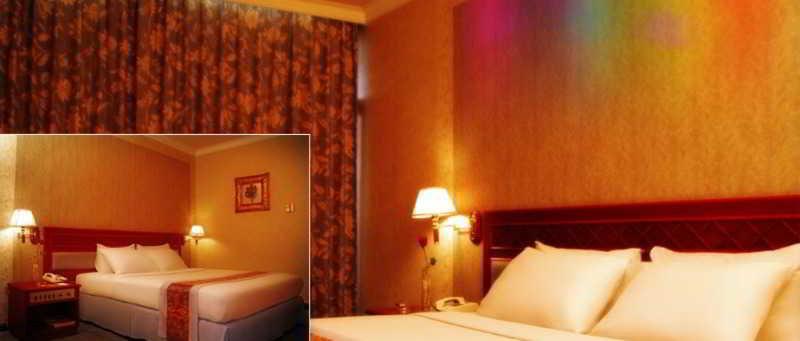 Weta International Hotel Сурабая Экстерьер фото